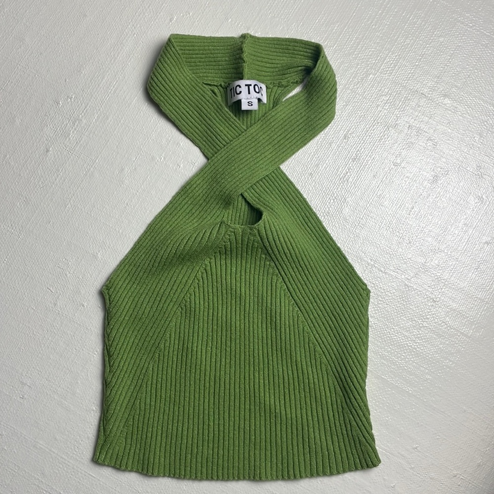 Green crisscross crop top